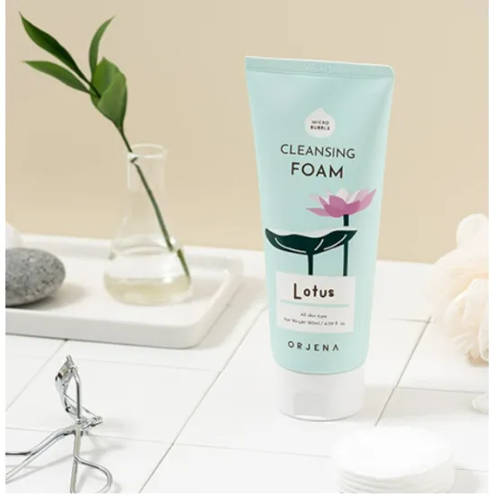 ORJENA Smile Day Cleansing Foam Lotus exposición